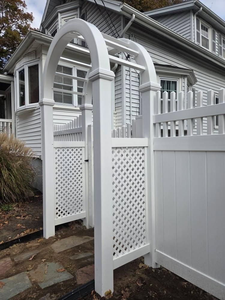 Gate Arbor for Azorean Fence in Peabody, MA