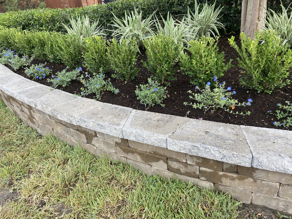 Hardscaping for Atlas Land Design in Creekside Park, TX