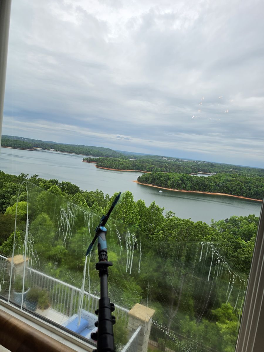 Residential Window Cleaning for MBM Window Cleaning in Gwinnett County, GA