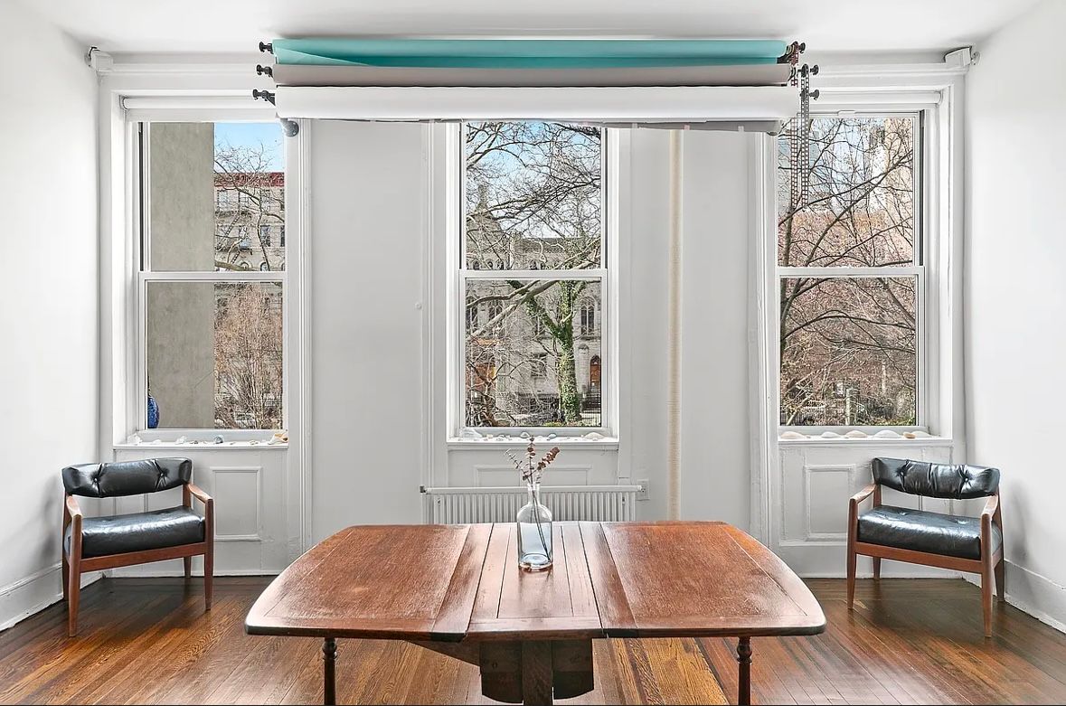 Interior Painting for Arpi & Alvarado Painting and Repair in Brooklyn, NY