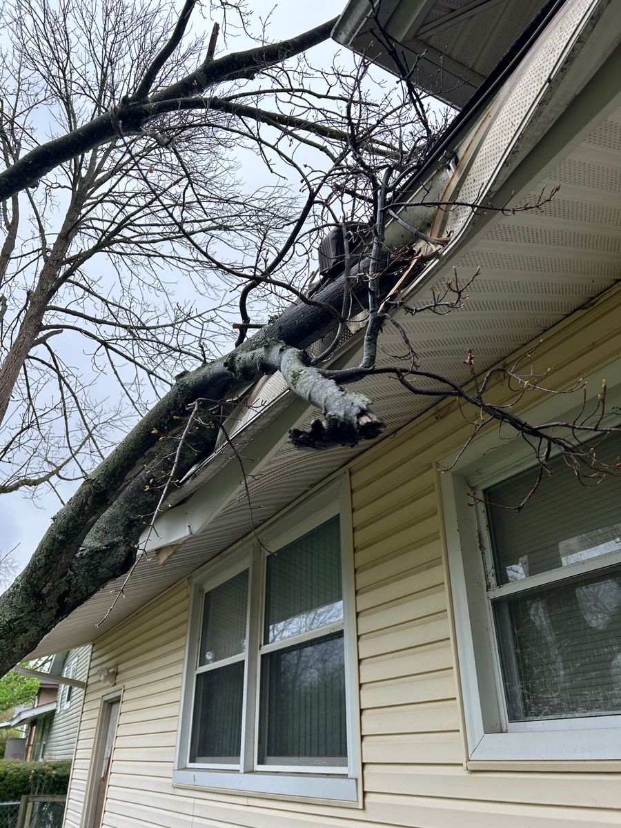 Storm Damage & Insurance Claims for Rucker Roofing, LLC in Dayton, OH
