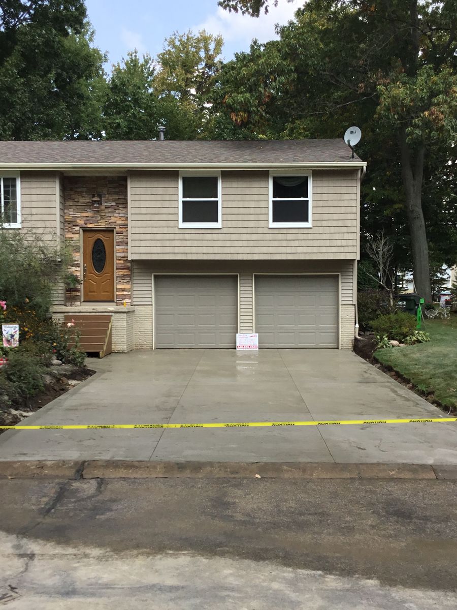 Concrete for Lake Erie Companies in Grand River, OH