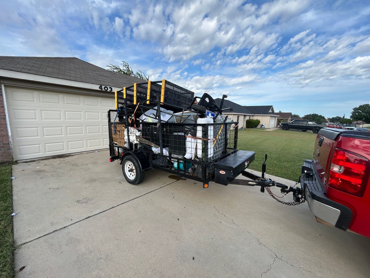Junk Removal for D’s Lawncare in Killeen, TX