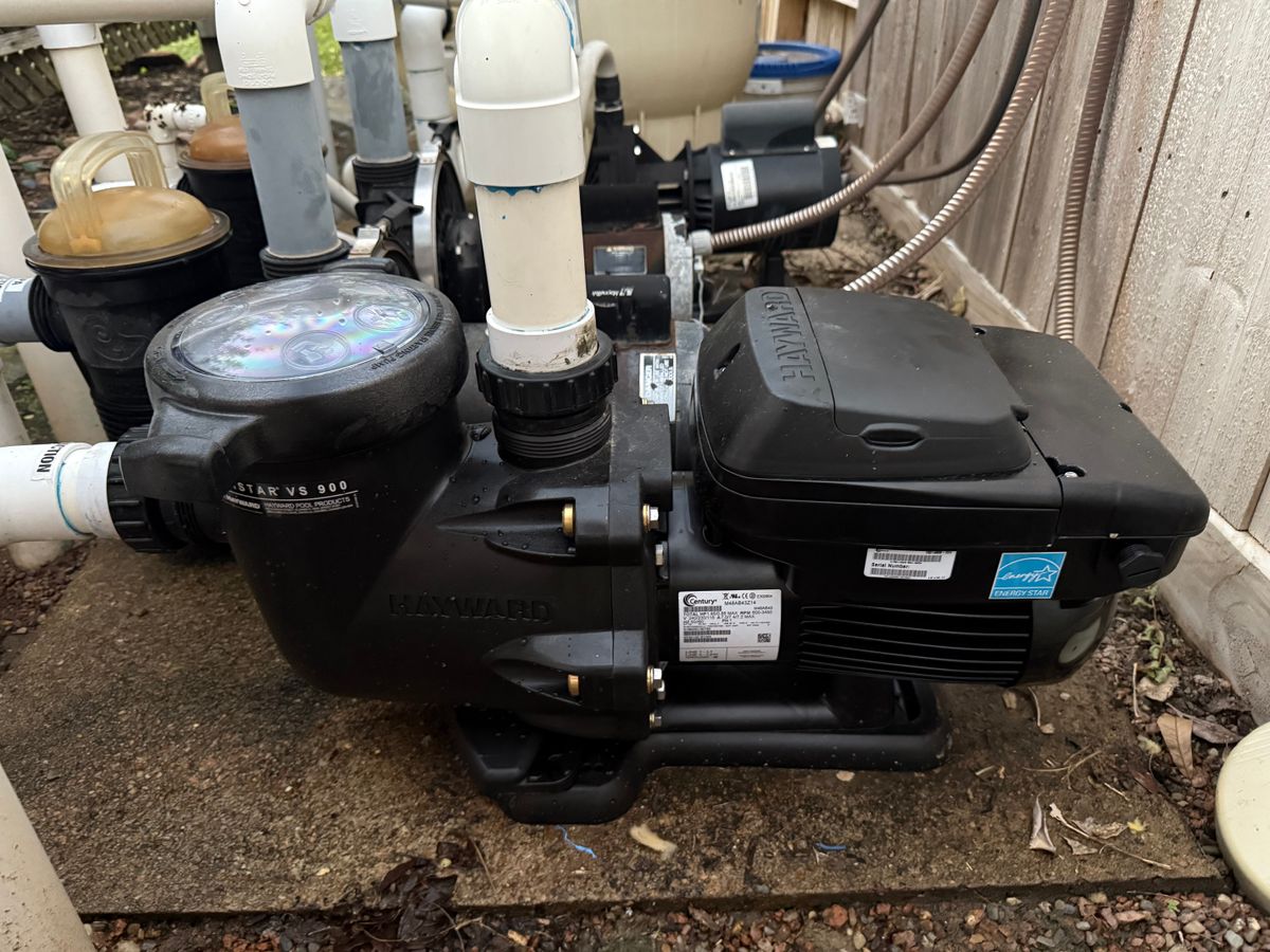 Weekly Pool Cleaning for Texas Proud Pools in Galveston County, TX