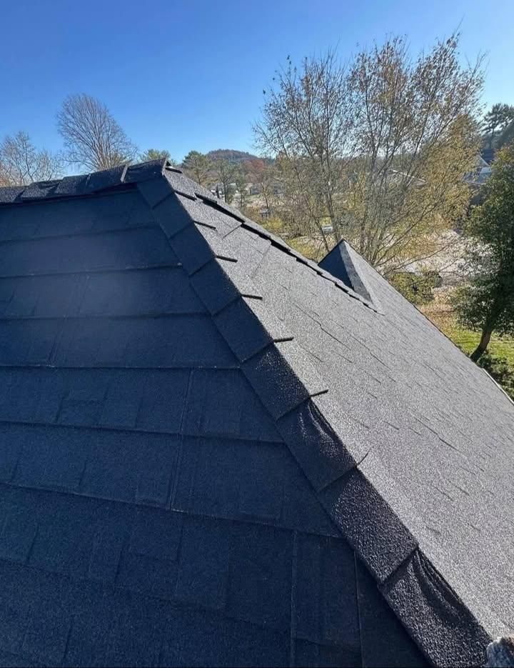 Shingle Roofing systems for KY Gutter Pro & Specialty Roofing Systems in Monticello, KY