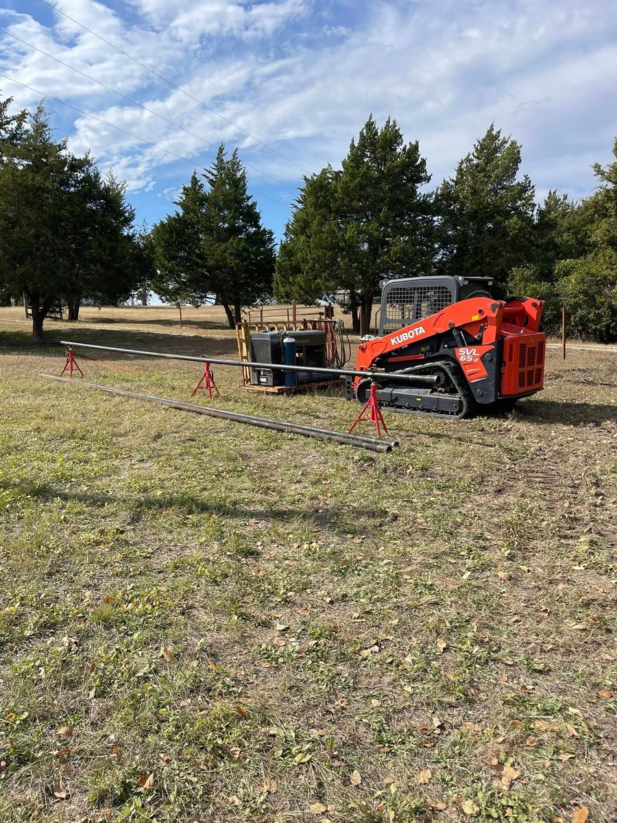 Leveling for Landers Ranch Services in Anderson, TX