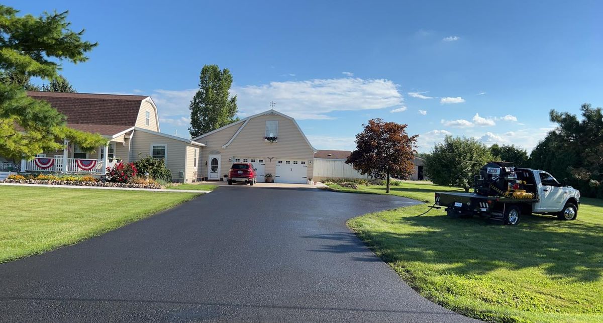 Asphalt Driveway Installation for S&S Paving and Sealcoating in Denver, NC