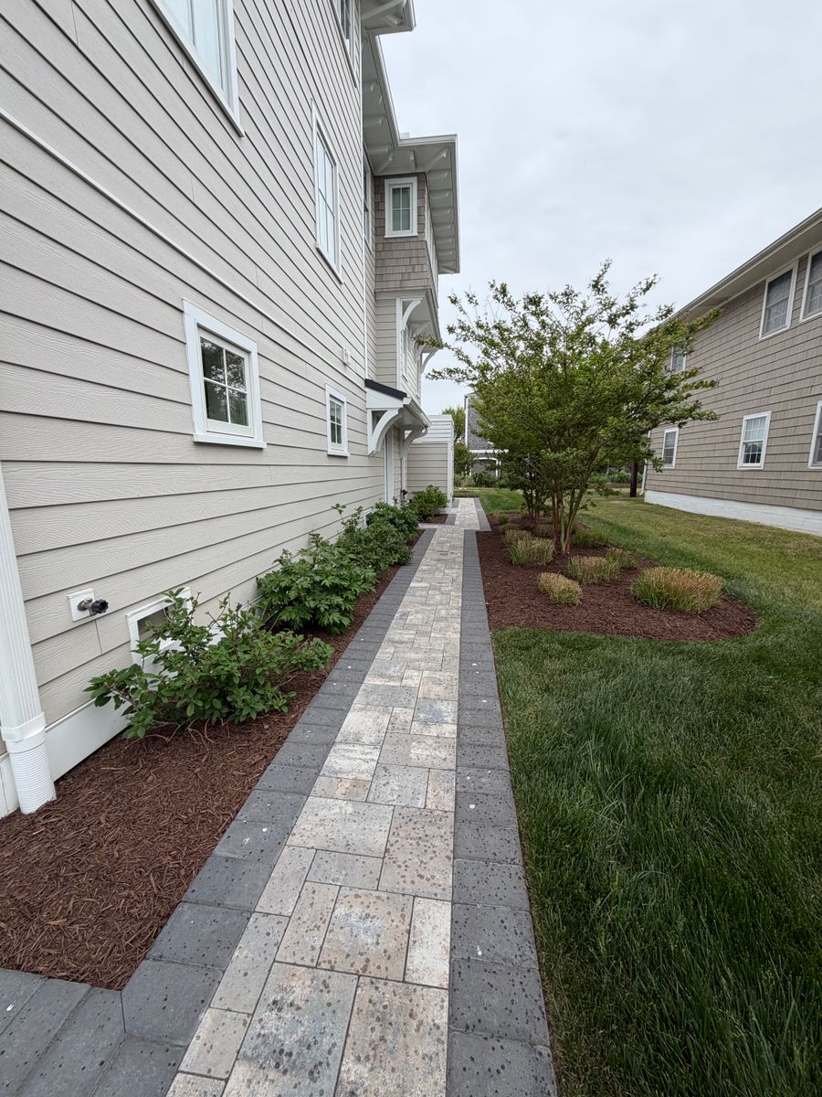 Mulching for Lawn pro services in Georgetown, DE