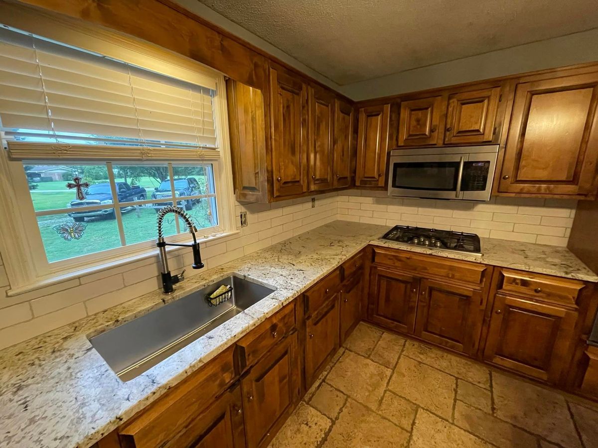 Kitchen Counter Tiling for McCollum Tile in Hartwell, GA