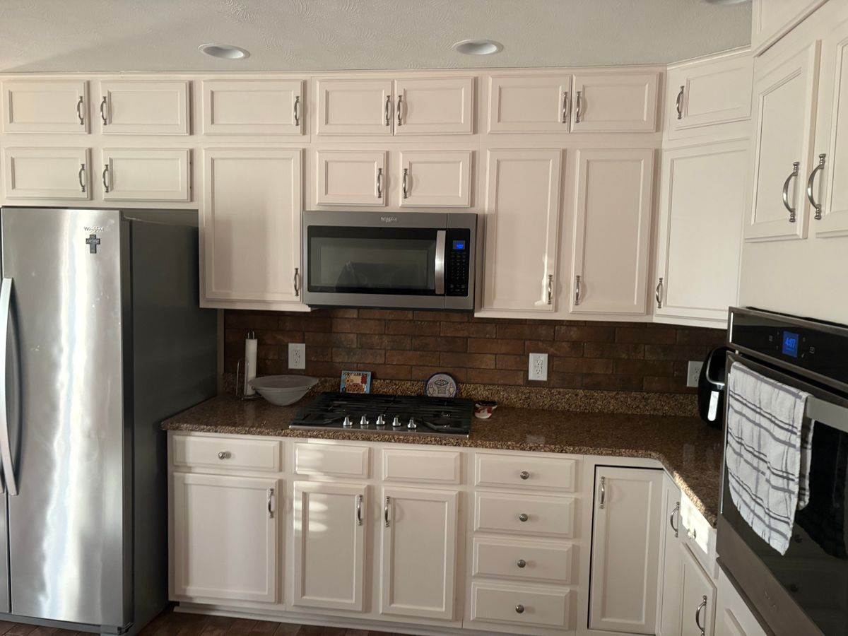 Kitchen and Cabinet Refinishing for NXT Generation Painting in Cookeville, TN