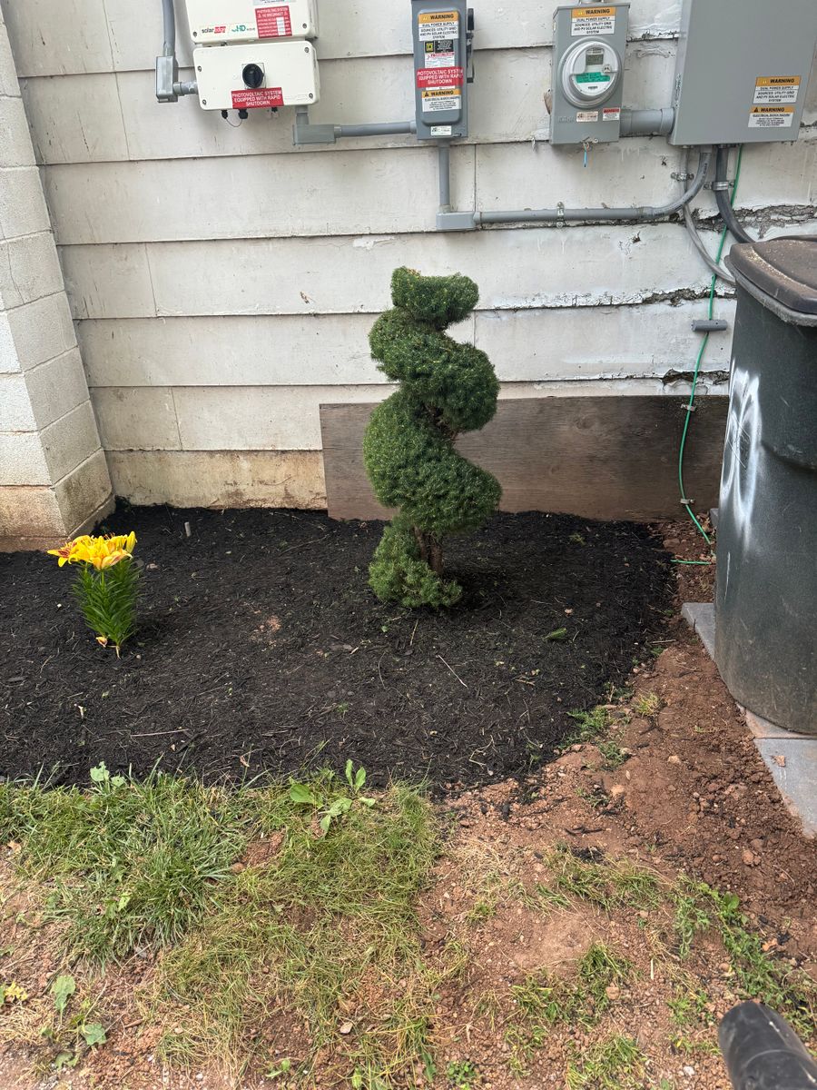 Lawn Maintenance/Mowing for Dunn-Rite Landscaping in New Oxford, PA