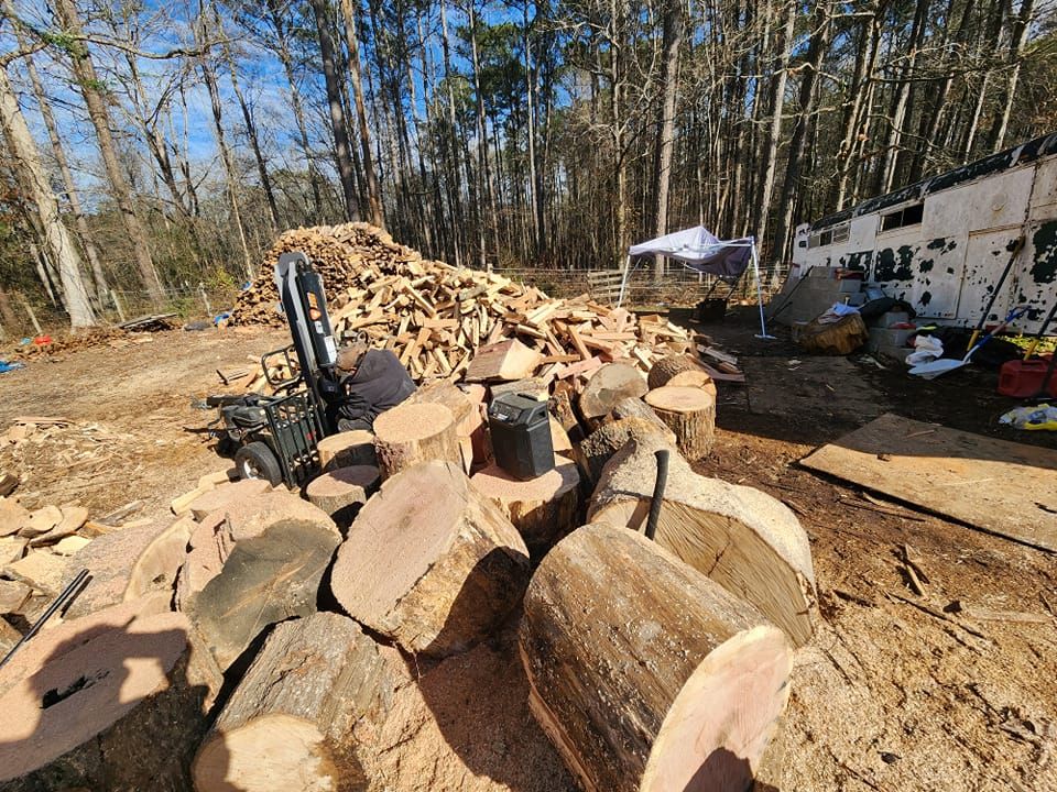 Firewood Supply for Major Landscaping & Firewood Services of Lawrenceville in Lawrenceville, GA