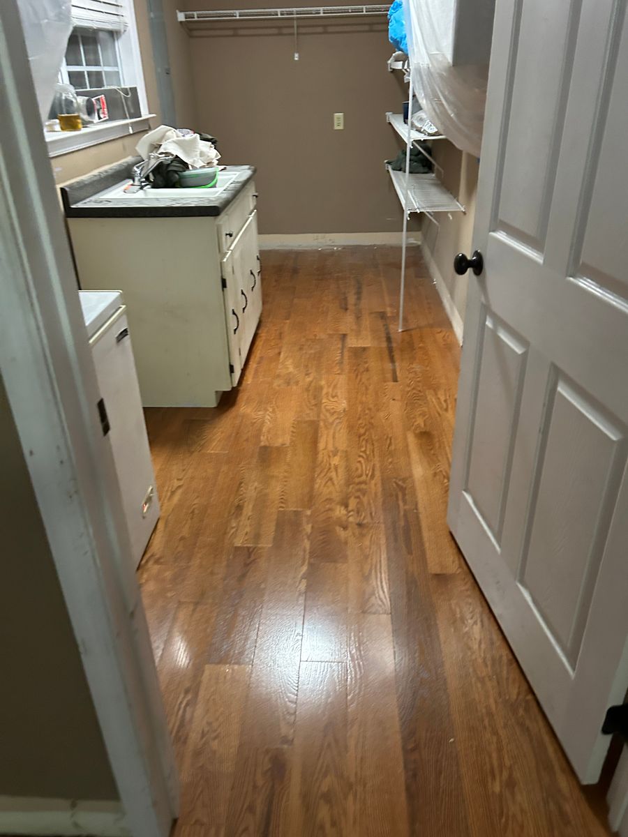 Floor Installation for T&L Flooring in Clinton, TN