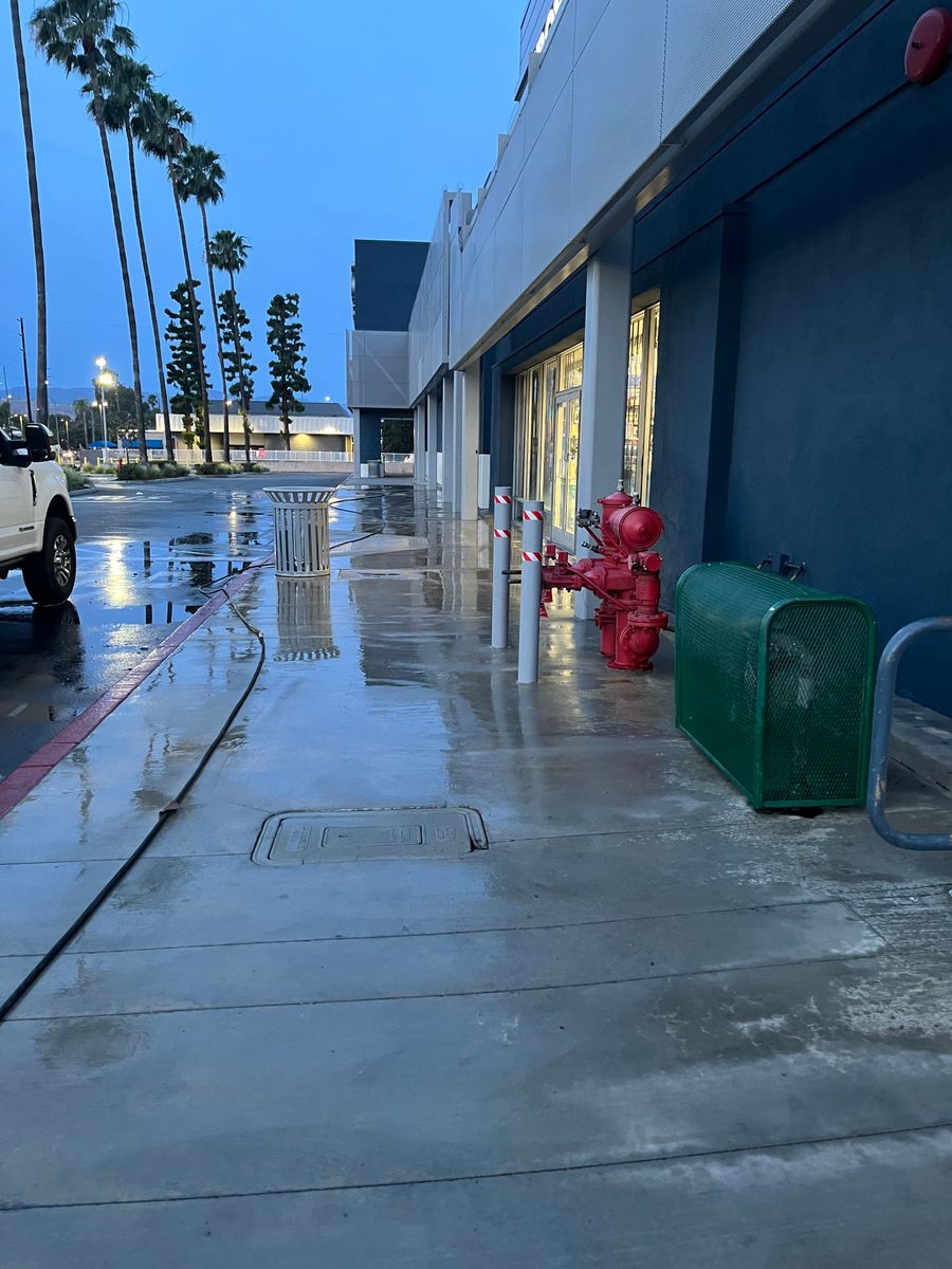 Driveway and Sidewalk Cleaning for Reliable Powerwash & Property Services in Norco, CA
