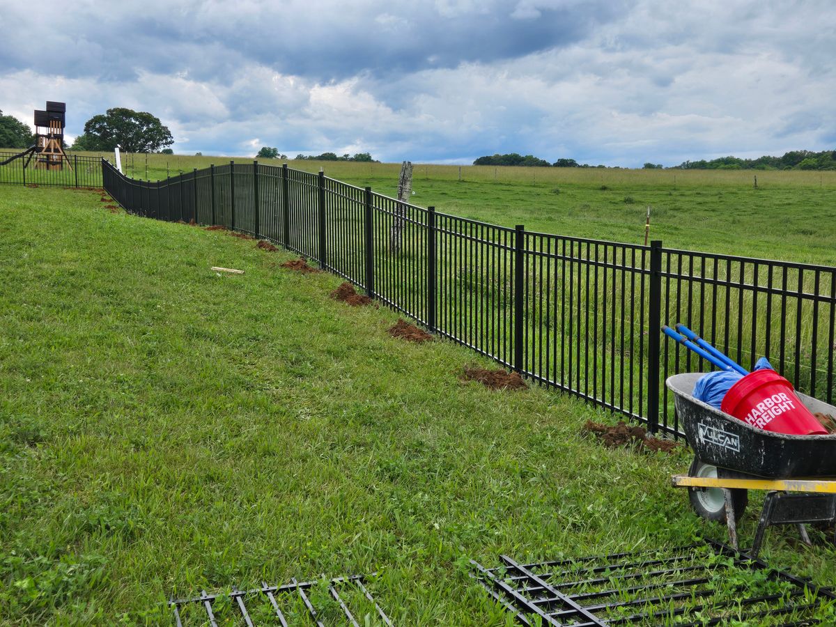 Aluminum for Southern Town & Country Fence in Sparta, TN