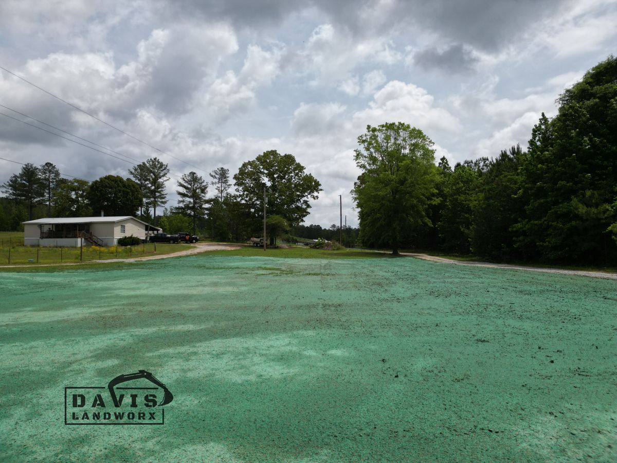 Dozer Services for Davis Landworx in Clanton,  AL