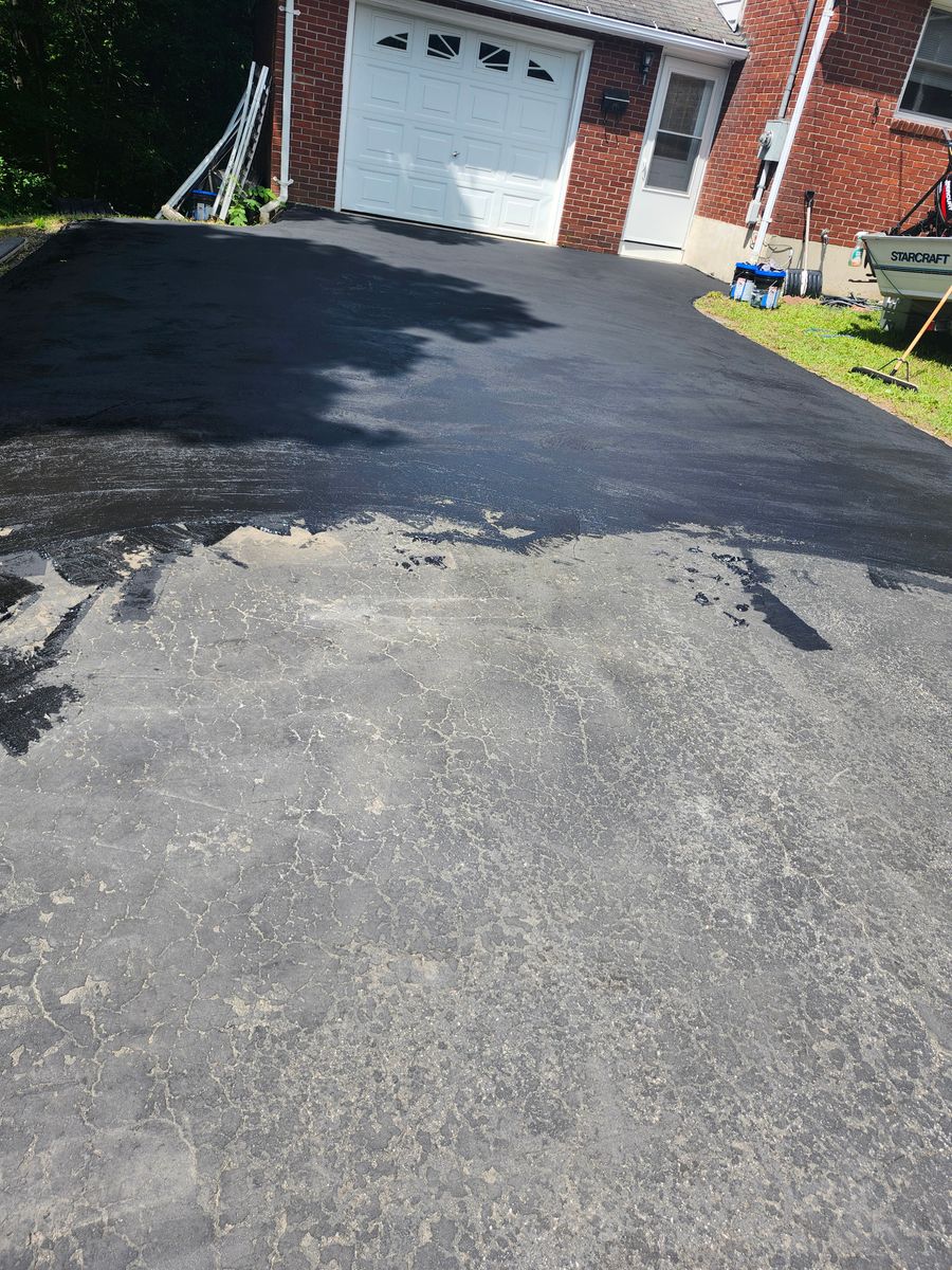 Seal Coating for Landscape Innovations LLC in Torrington, CT