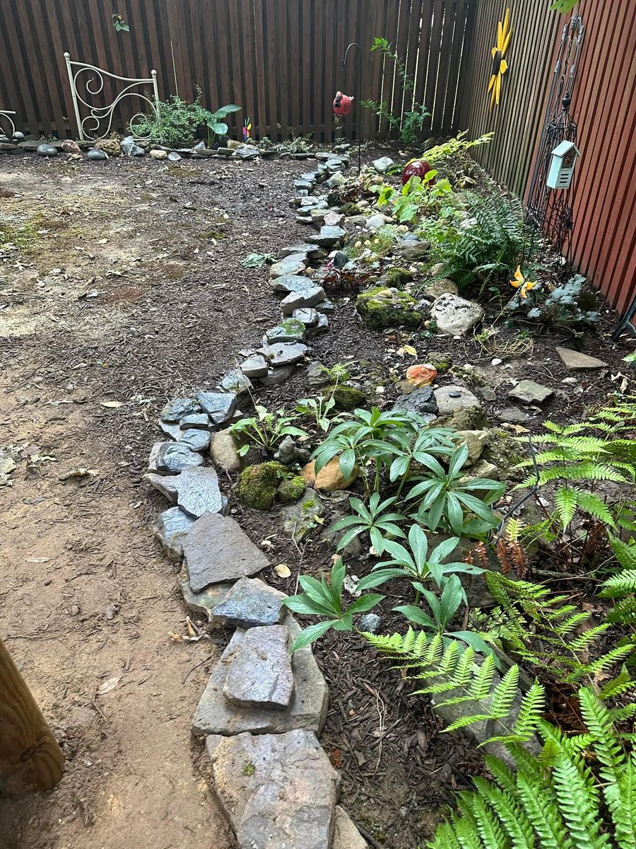 Garden edging and raised beds for Matteo Hardscapes in Towson,  MD