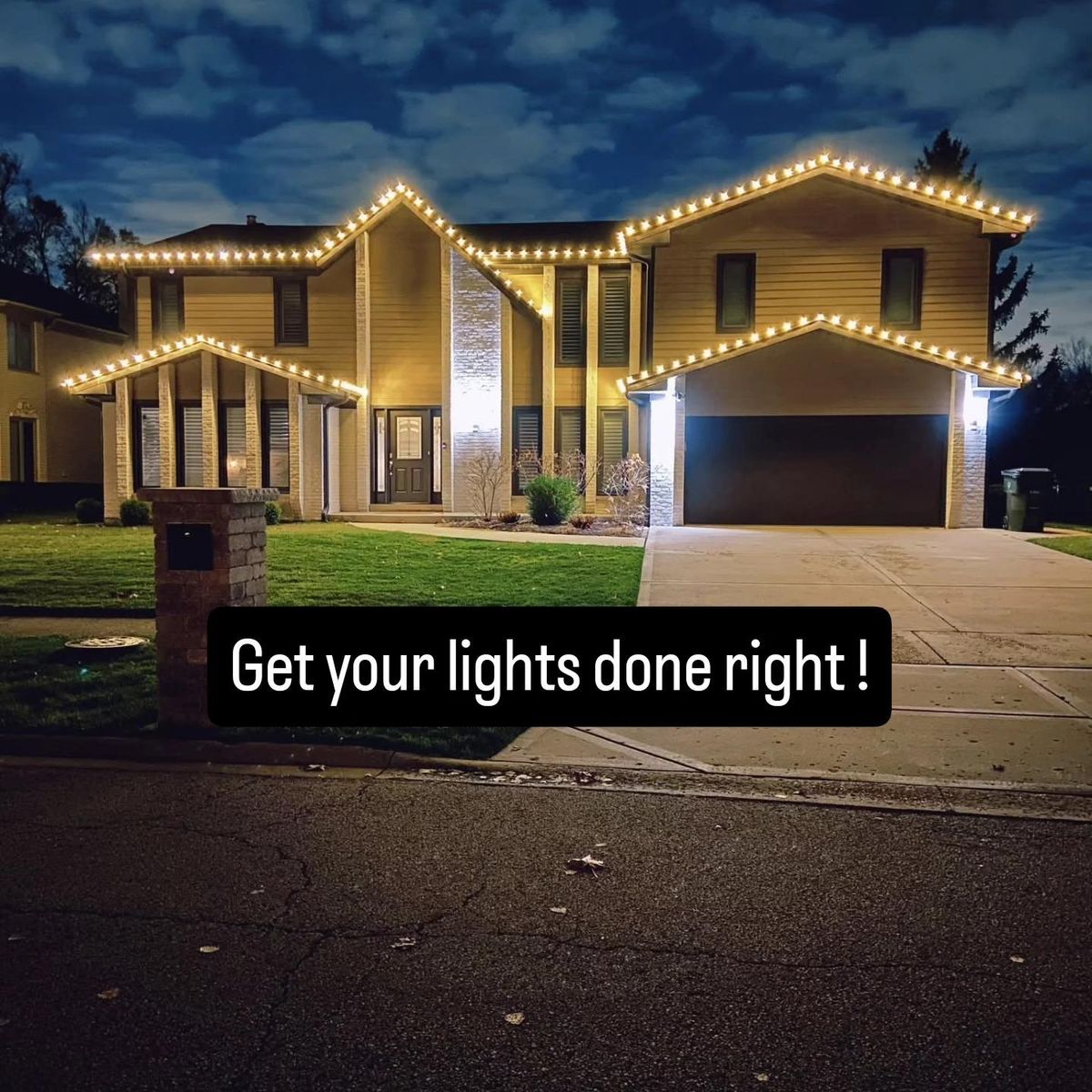 Holiday Lighting for Fence Medic in Arlington Heights, IL