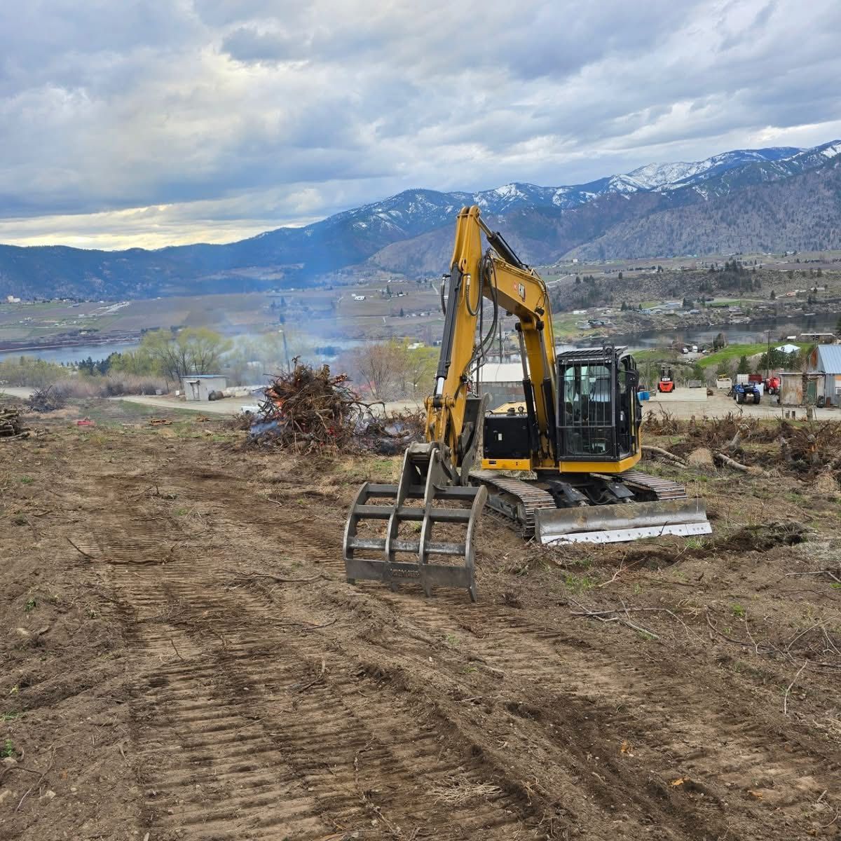 Residential & Commercial Excavation for Perez Excavation LLC in Monitor, WA