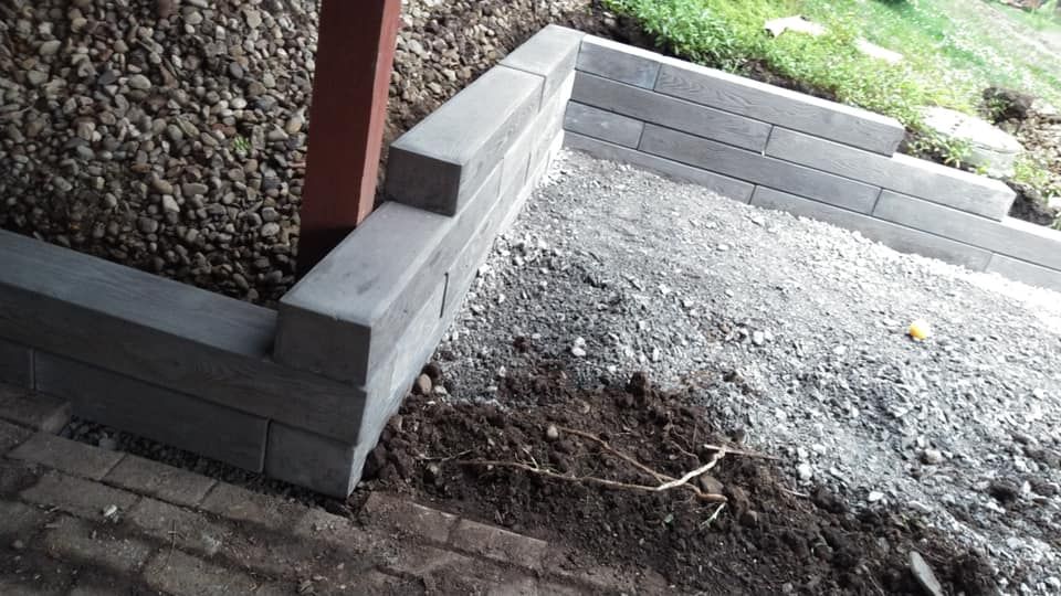 Retaining Wall Construction for The X Lawncare & Landscaping in Valencia, PA