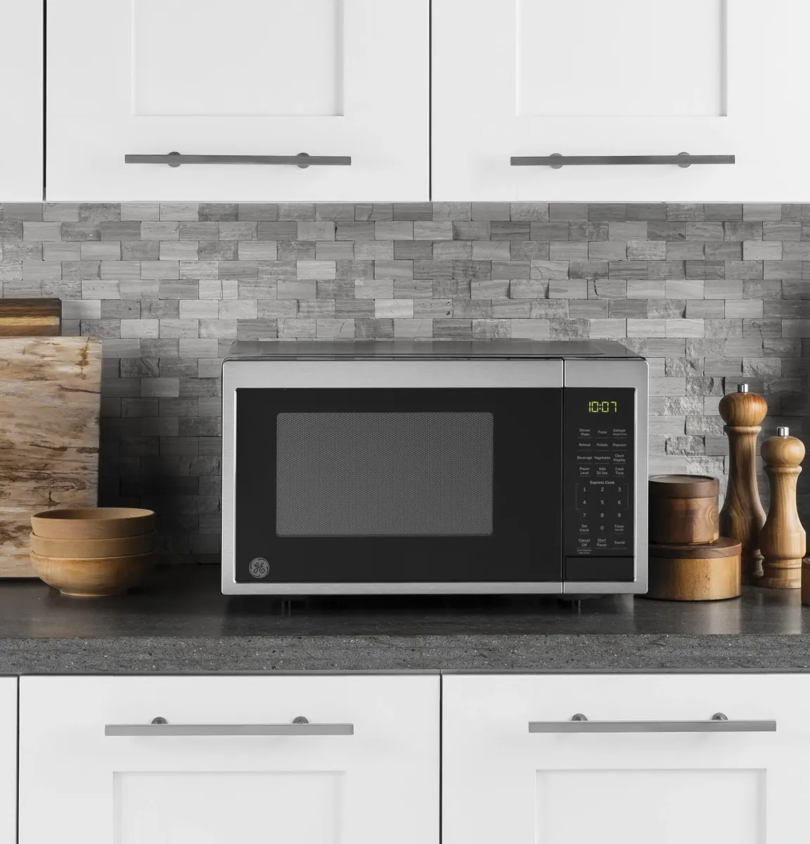 Microwaves for S&S Appliances LLC in Huron, SD