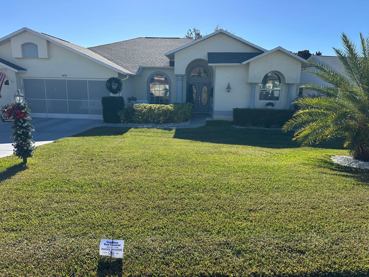 Lawn Spraying for Garrison Pest Control Inc in North Weeki Wachee, FL