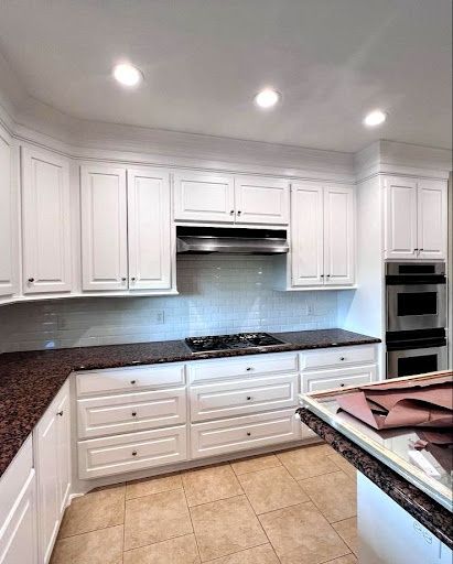 Kitchen and Cabinet Refinishing for Leon Painting in Houston, TX