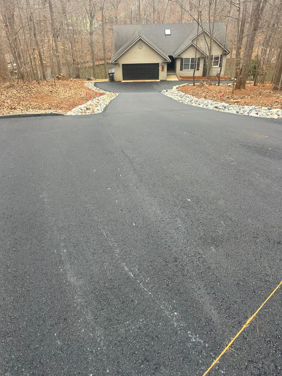 Sealcoating for James R Carter Paving in Roanoke, VA