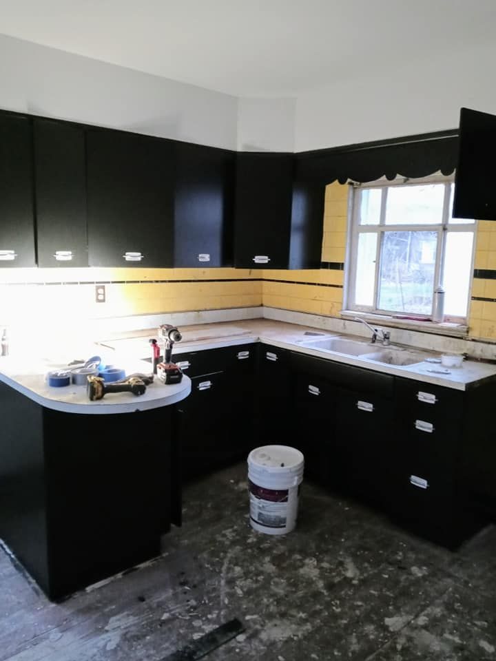 Kitchen and Cabinet Refinishing for Painting Pros Plus  in Mayfield, KY