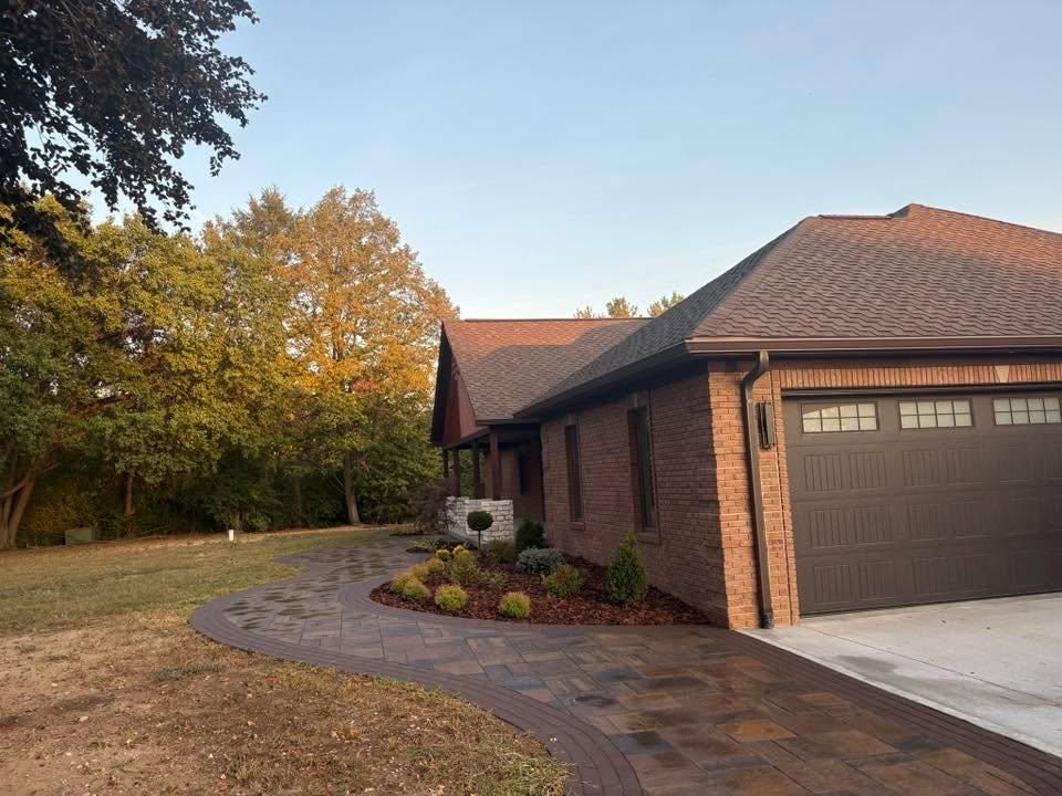 Paver Patios & Walls for Elevate Landscape & Hardscape in West Jefferson, OH