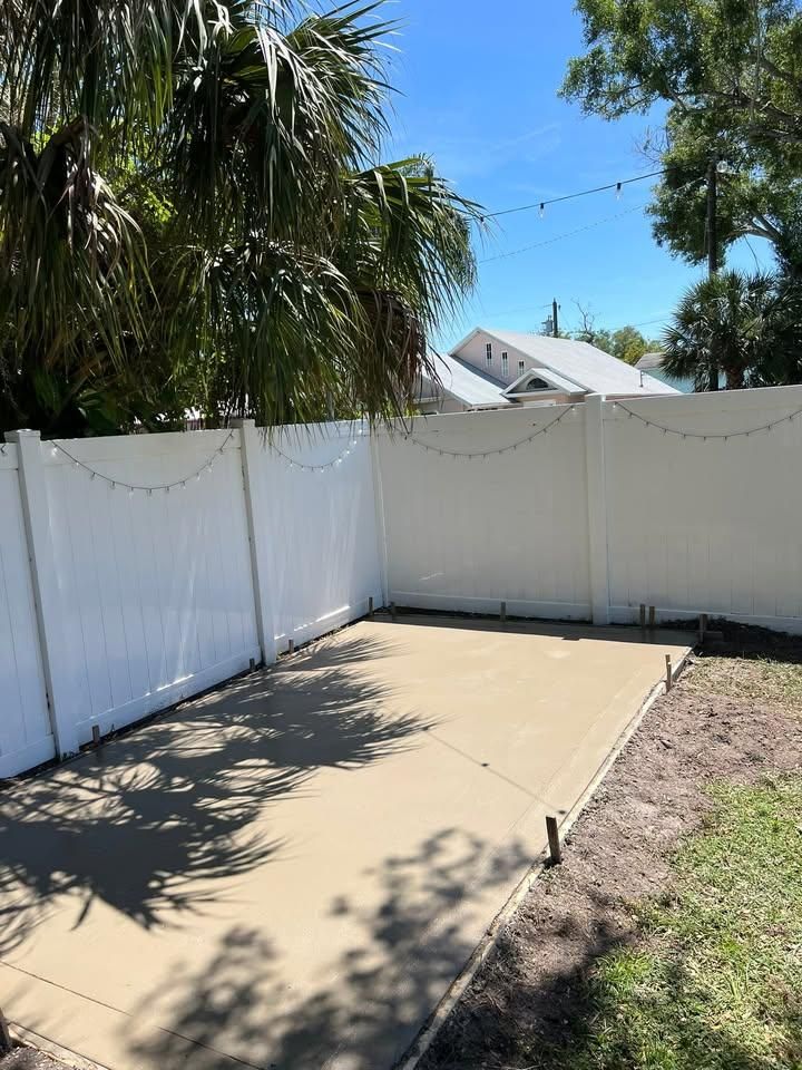 Concrete Slab Construction for Combat Concrete LLC in St. Petersburg, FL