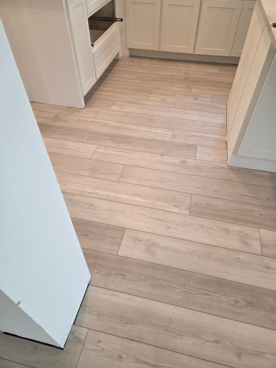 Laminate Flooring for Tony Flooring Designs in McKinney, TX