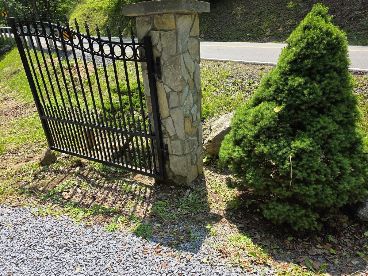 Shrub Trimming for Townsend Land Management in Elizabethton, TN