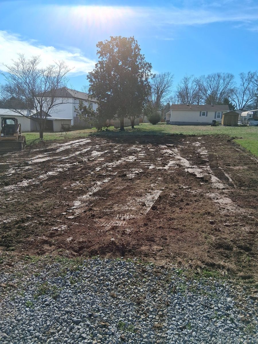 Grading and Leveling for Willetts Excavation & Septic in McMinnville, TN