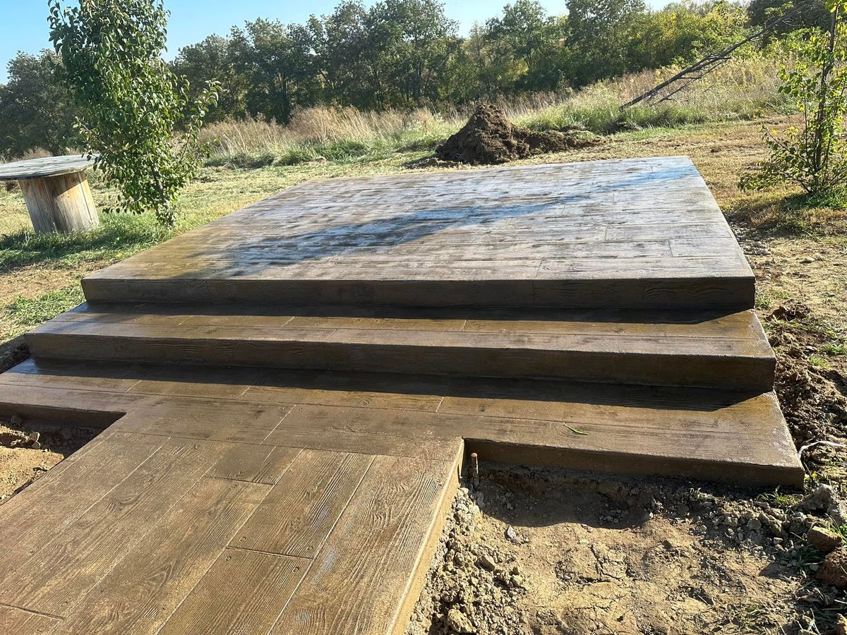 Grading and Leveling for Freedom Excavating in Ludlow, MO