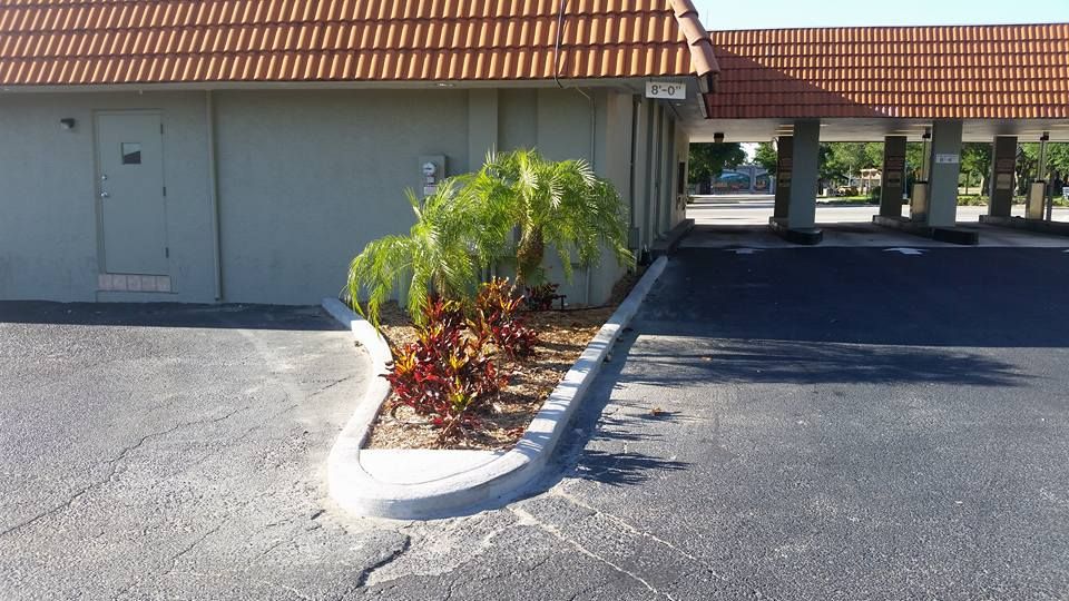 Concrete Curbing for A Custom Curb & Borders in Sebring, FL