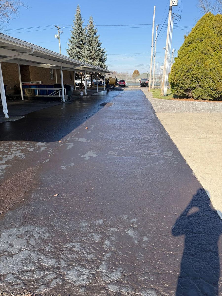 Sealcoating for Texcap Asphalt Construction in Magnolia, TX