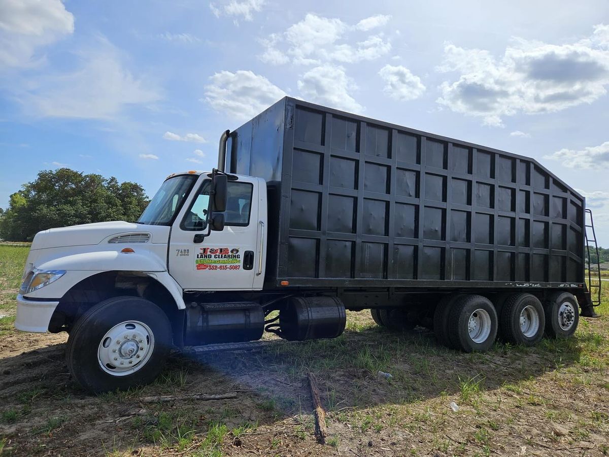 Hauling for J & E Land Clearing, LLC. in Dunnellon, FL