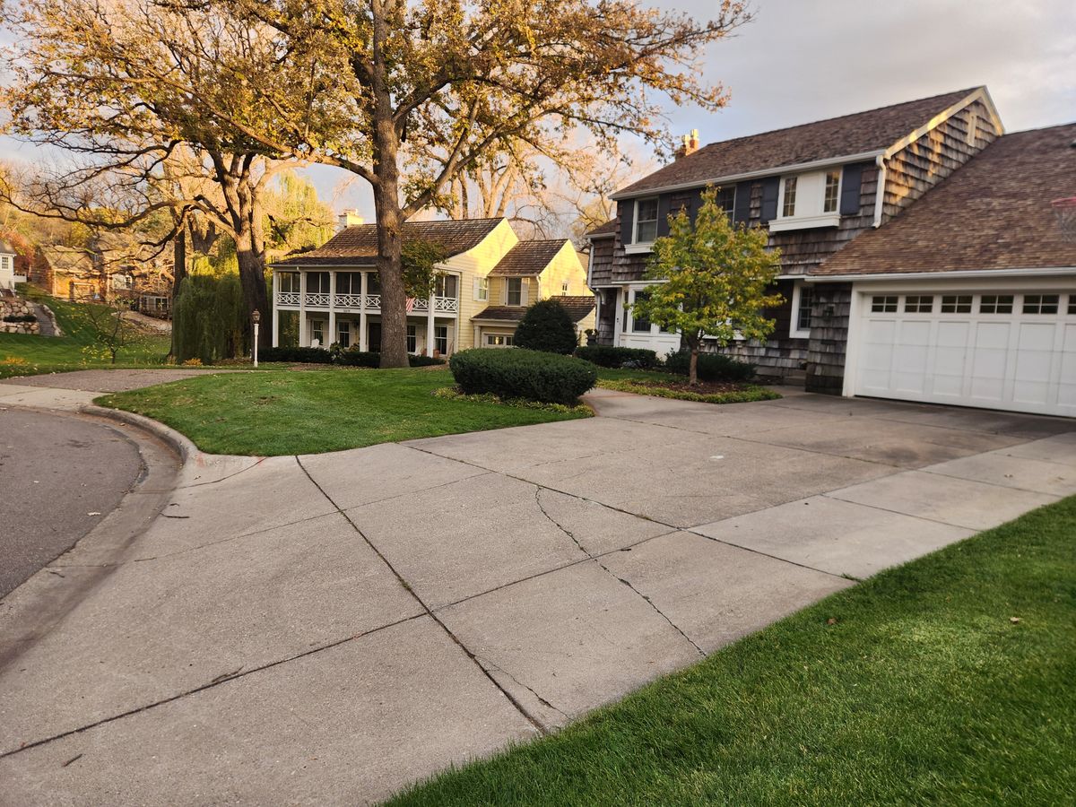 Landscape Design for K & I Lawn Care Service  in Eden Prarie, MN