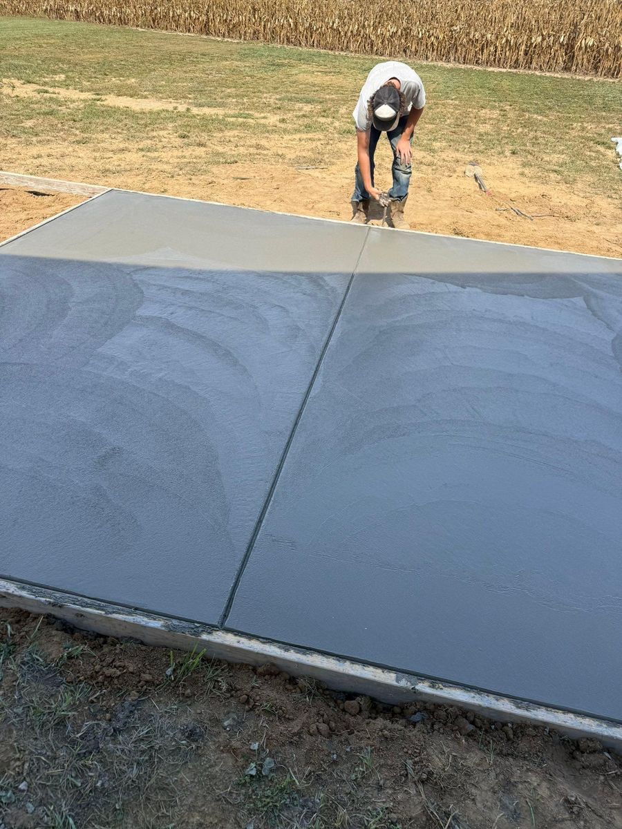 Driveways & Sidewalks for Whitfield Concrete Construction in Solsberry, IN