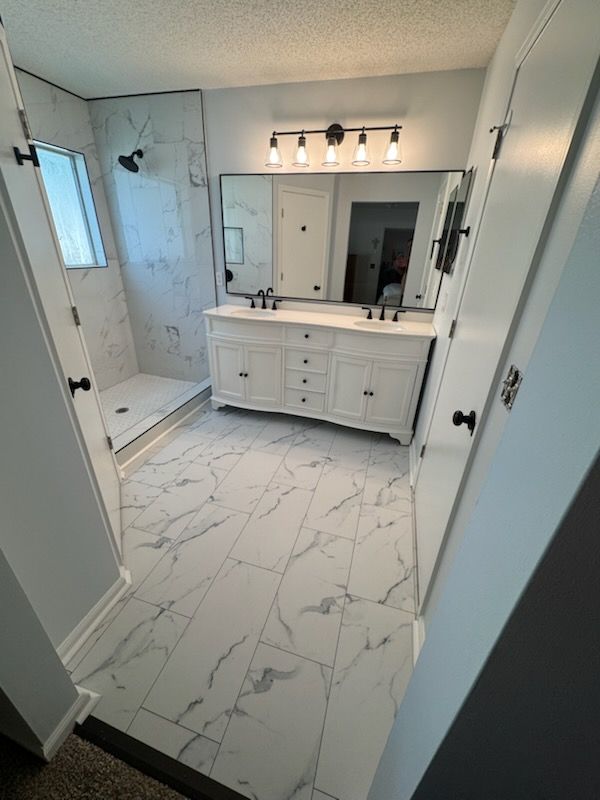 Bathroom Remodels for Herzig Cabinets and Remodeling in Jacksonville, FL