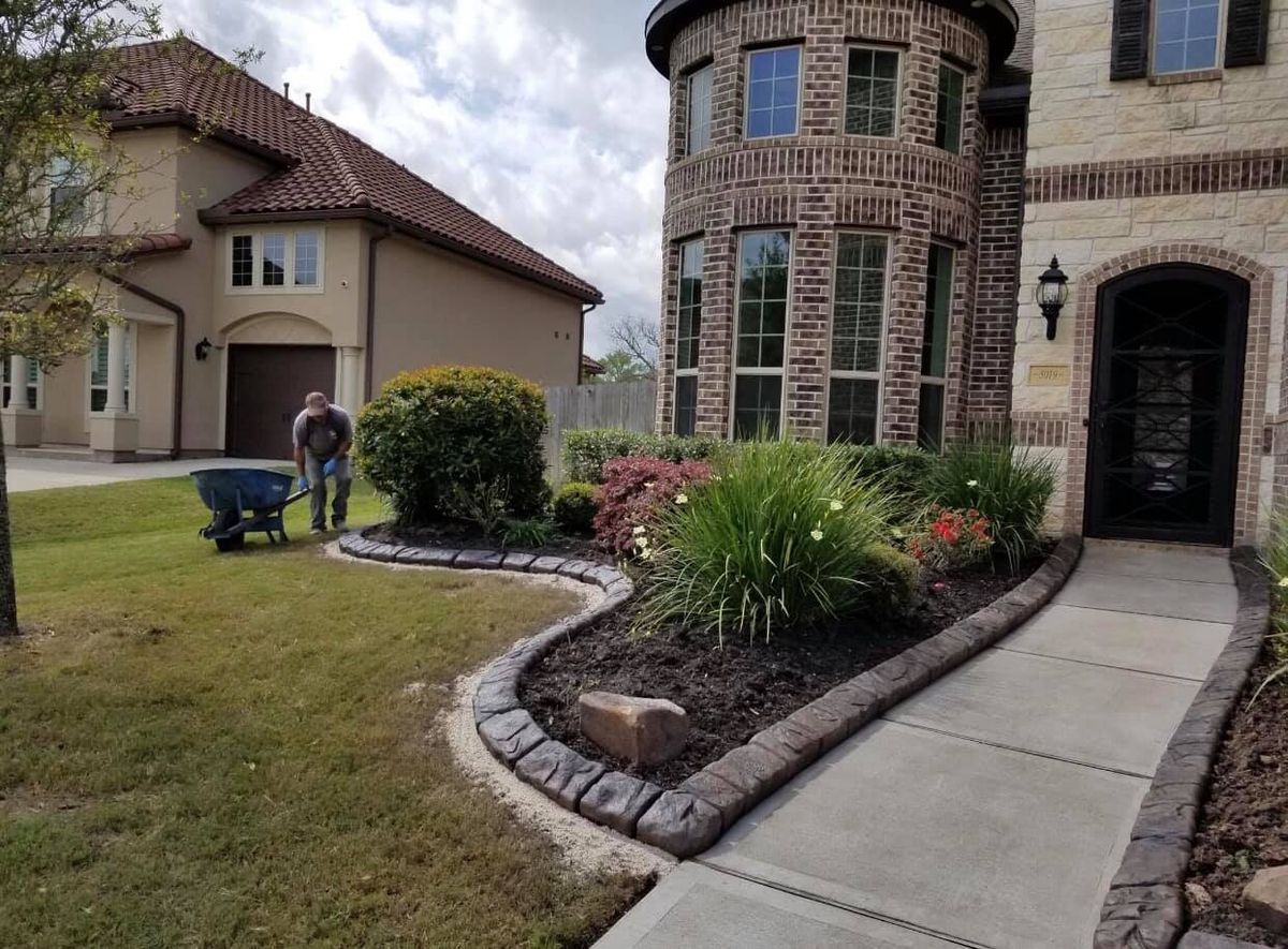 Landscaping for Texas Curb N Borders in Houston, TX