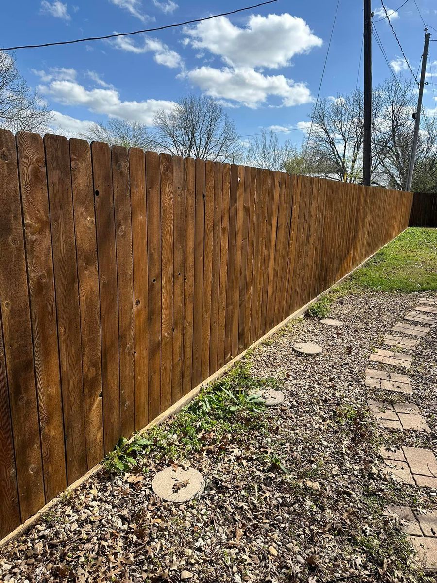 Fencing for R E Tanner Home Improvement in Buckholts, TX