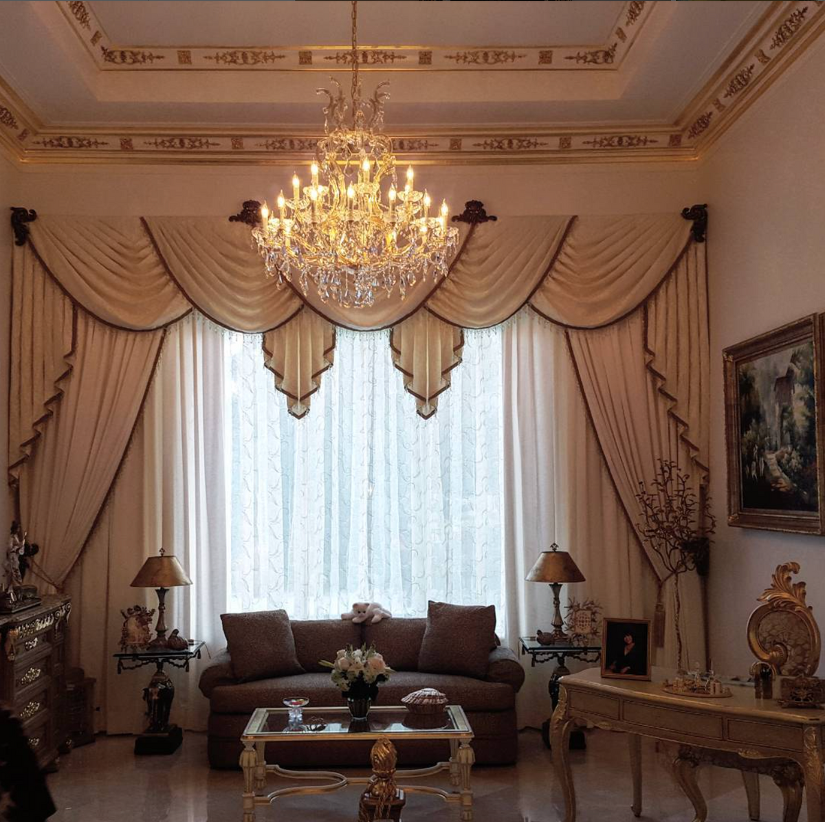 Gold Accents for Unlimited Painting & Faux Finishing in North Palm Beach, FL