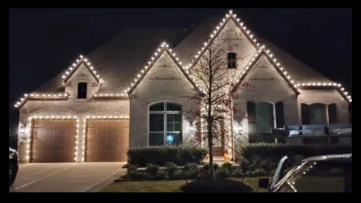  Christmas Lights Maintenance for North Star Lighting in Conroe,  TX
