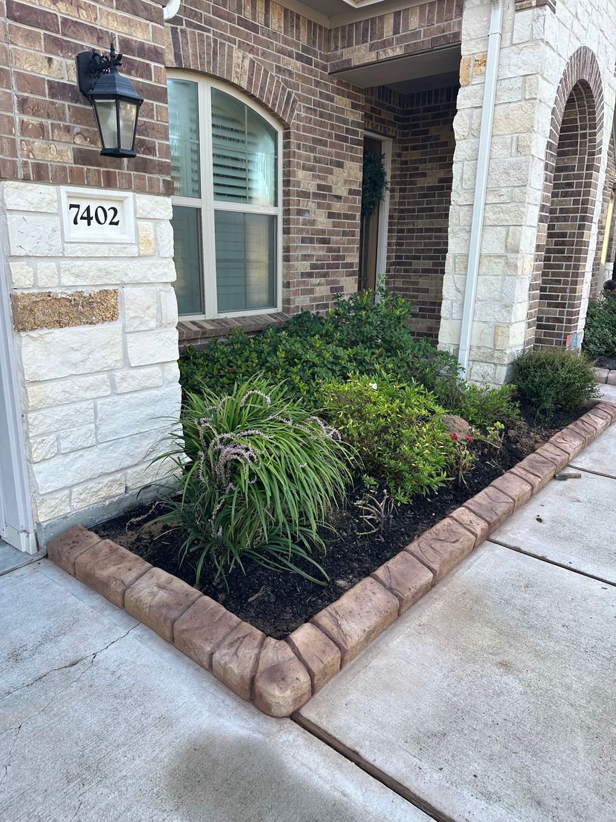 Landscaping for Texas Curb N Borders in Houston, TX