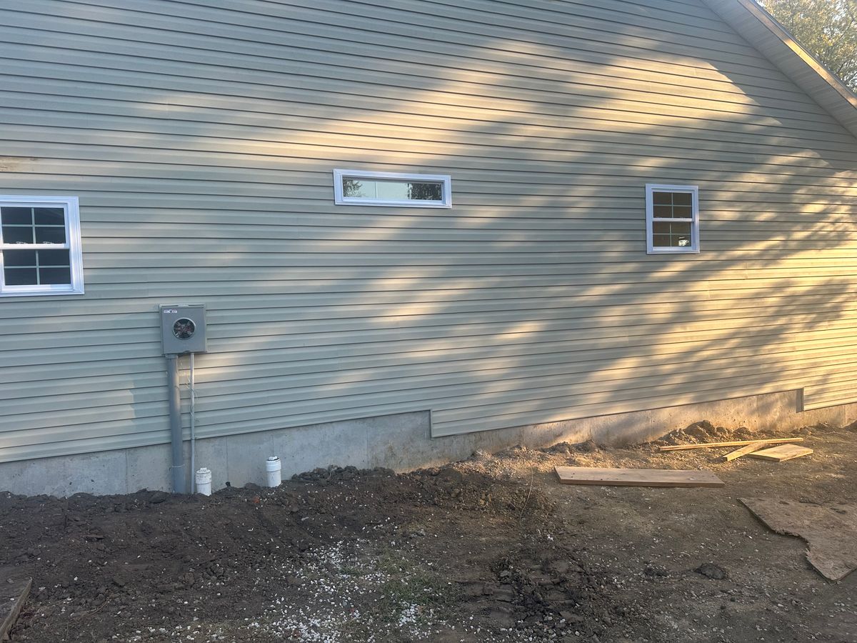 Siding for Crump Construction & Roofing, LLC  in Urich,  MO