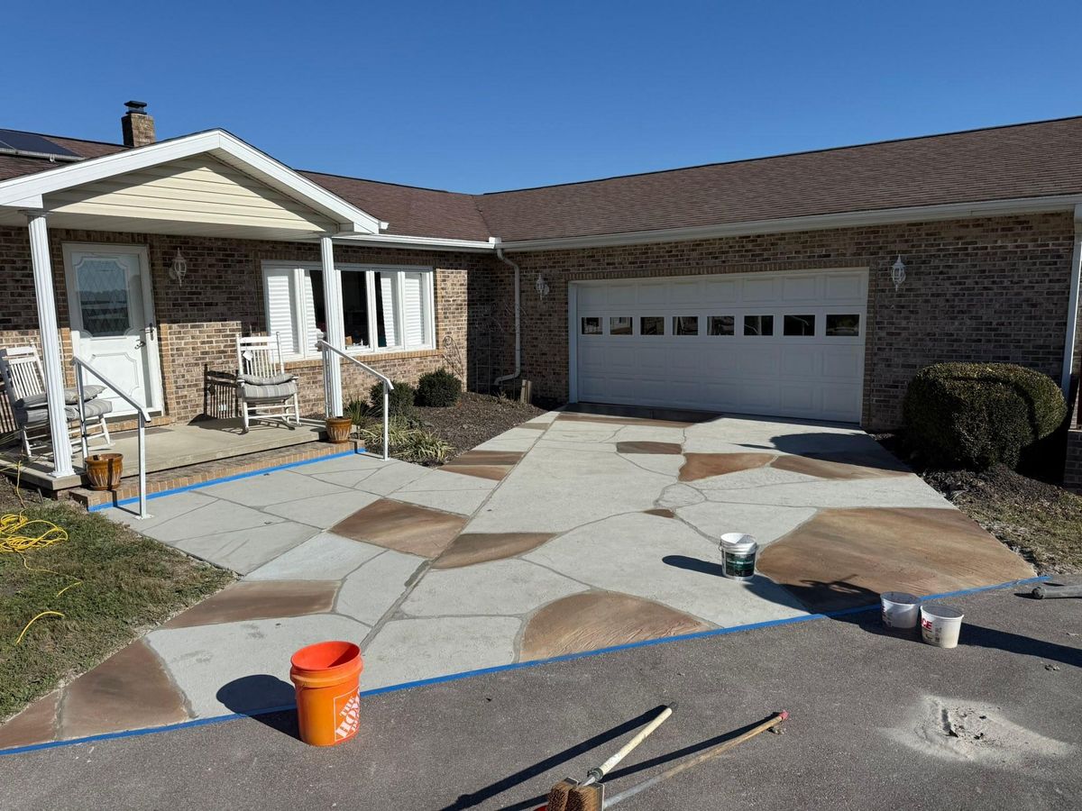 Driveways & Sidewalks for Whitfield Concrete Construction in Solsberry, IN