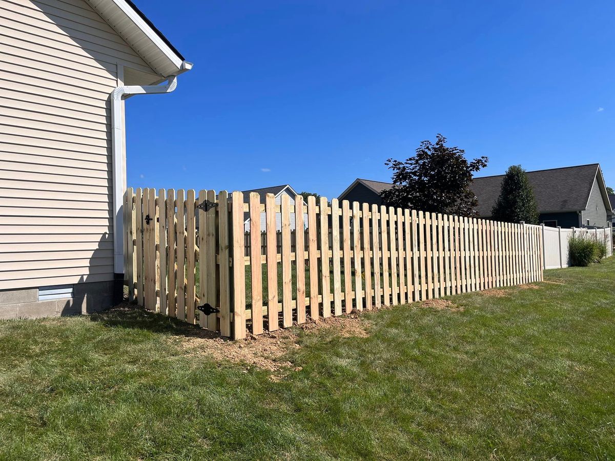 Fence Repair for Crossbones Contracting in Greencastle,  IN